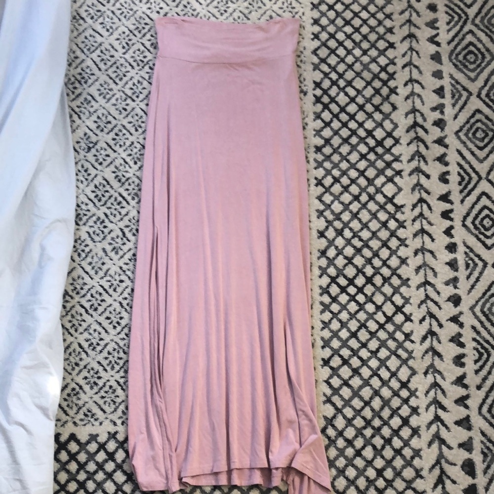 Light pink Charlotte Russe Maxi Skirt Size M